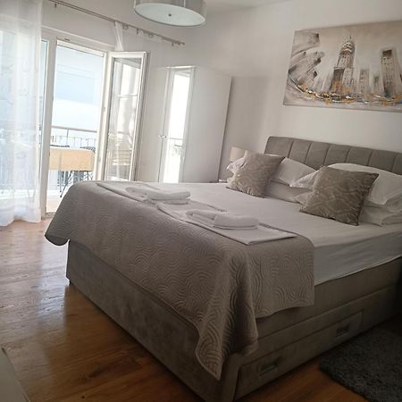 Apartment Golden Sunrise - 4 Ul.Petra Svacica11 Baska Voda Luaran gambar