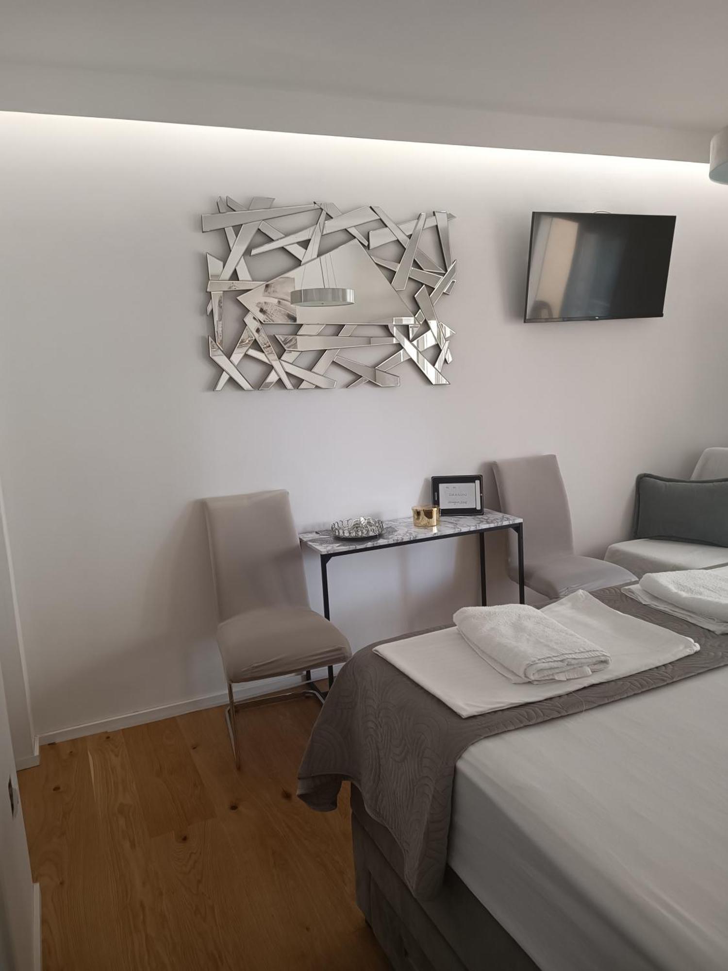 Apartment Golden Sunrise - 4 Ul.Petra Svacica11 Baska Voda Luaran gambar
