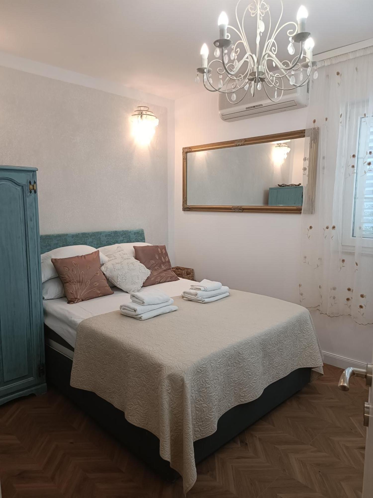 Apartment Golden Sunrise - 4 Ul.Petra Svacica11 Baska Voda Luaran gambar
